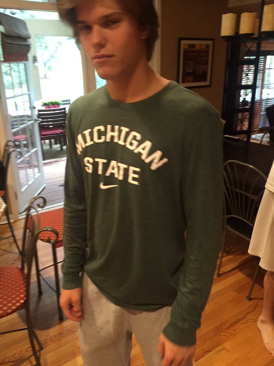 zac_bianucci15's tweet image. Happy birthday @amarmstrong5 much love my man hope to see you soon #mathwednesday #gogreen