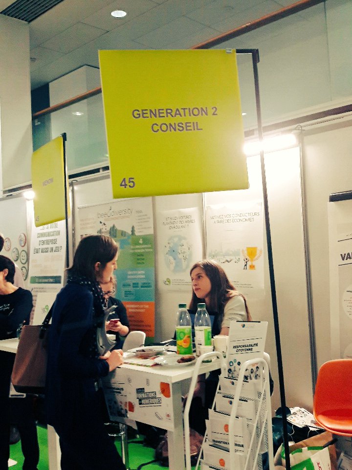 SebPoGo's tweet photo. #Produrable #Produrable2017 Au #stand45 du @CollectifG2C, on parle #partenariats #entreprises & #associations dans les #politiques #RSE https://t.co/62Z3HRP6KL