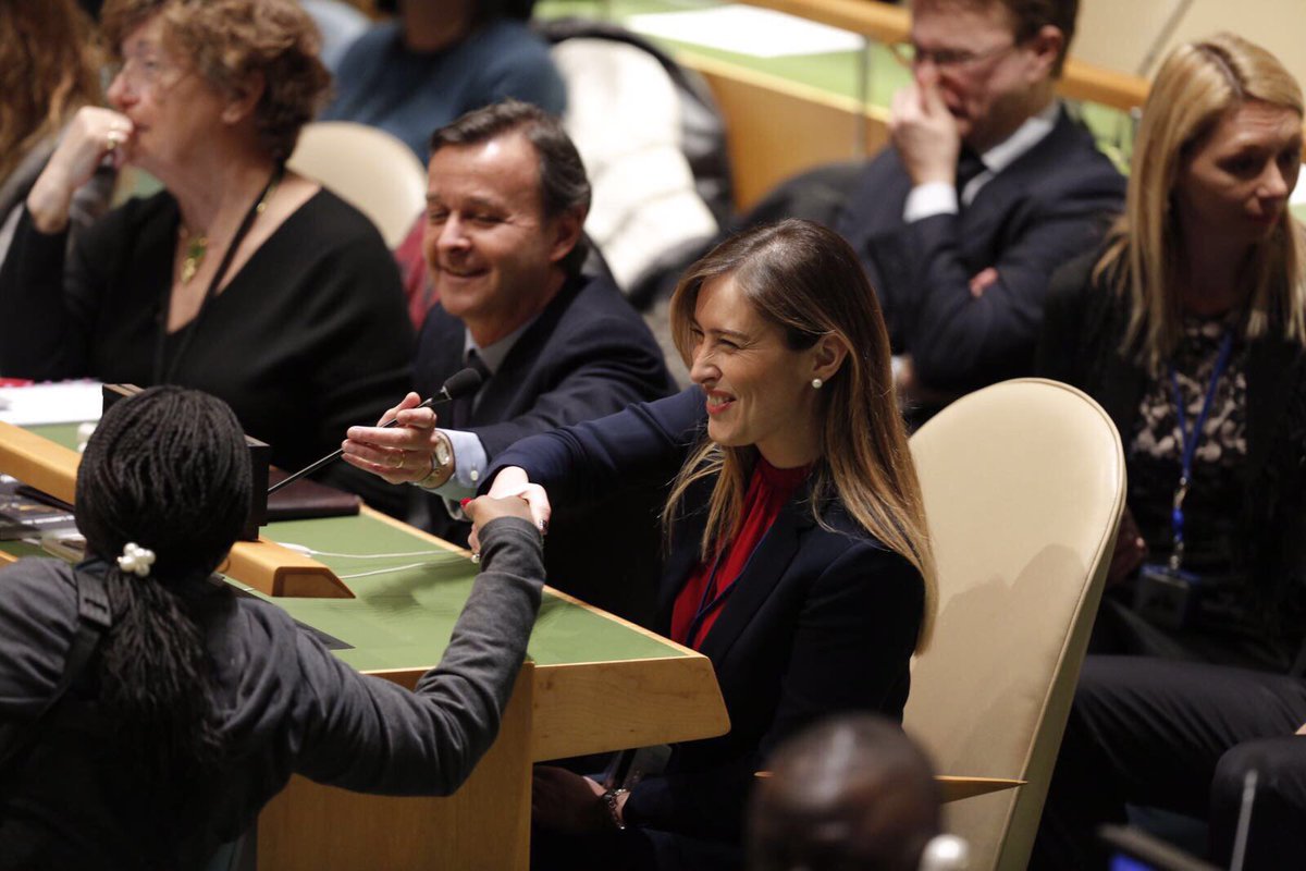 meb's tweet photo. La strada per la piena parità dei diritti delle donne è ancora lunga. Ma siamo in cammino e siamo tanti #CSW61 #ONU https://t.co/tnkglf7dlY https://t.co/BfojIoRbyG