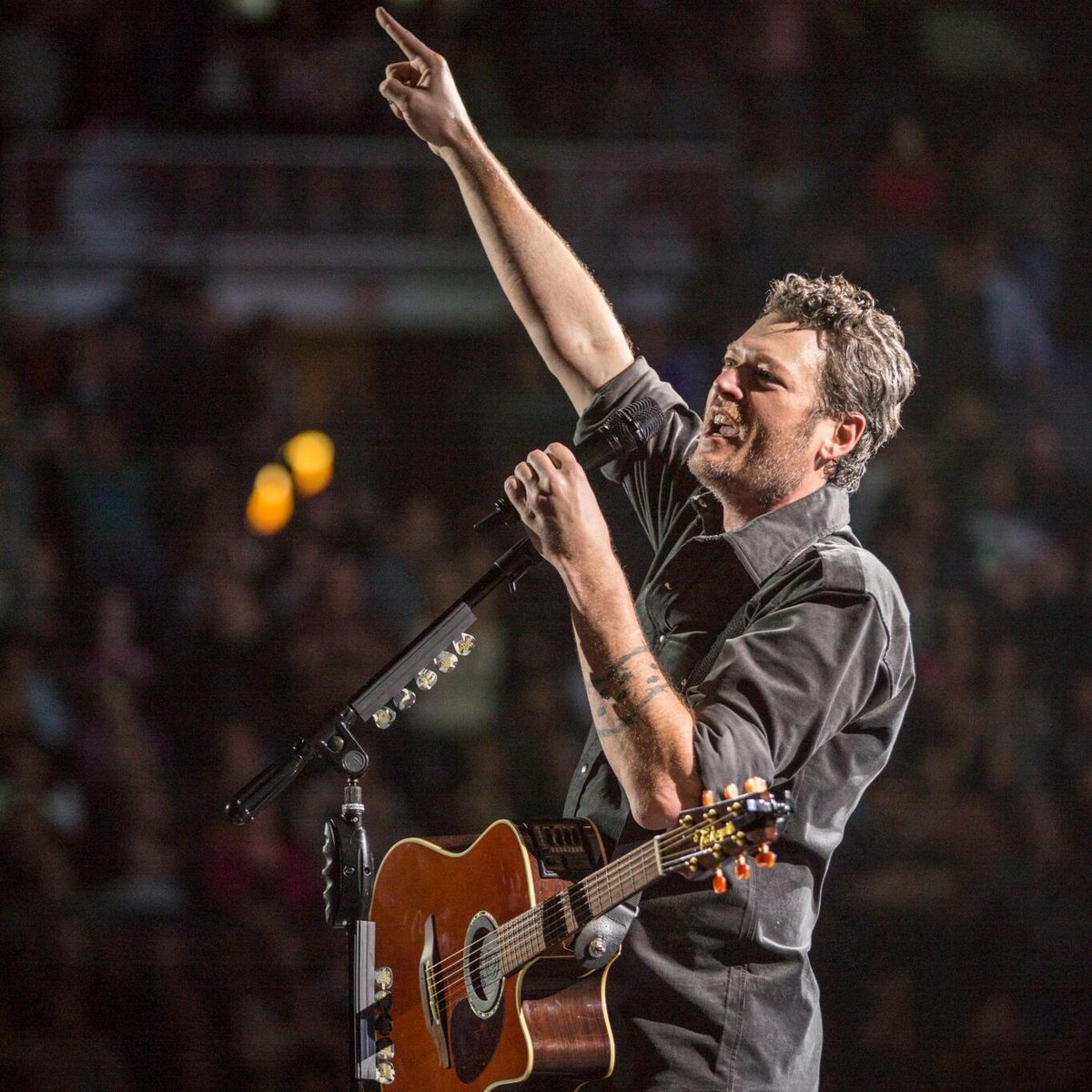 blakeshelton's tweet photo. Countdown to #CMAfest starts now!! See y'all in Music City @CountryMusic https://t.co/ojVduMHL4J