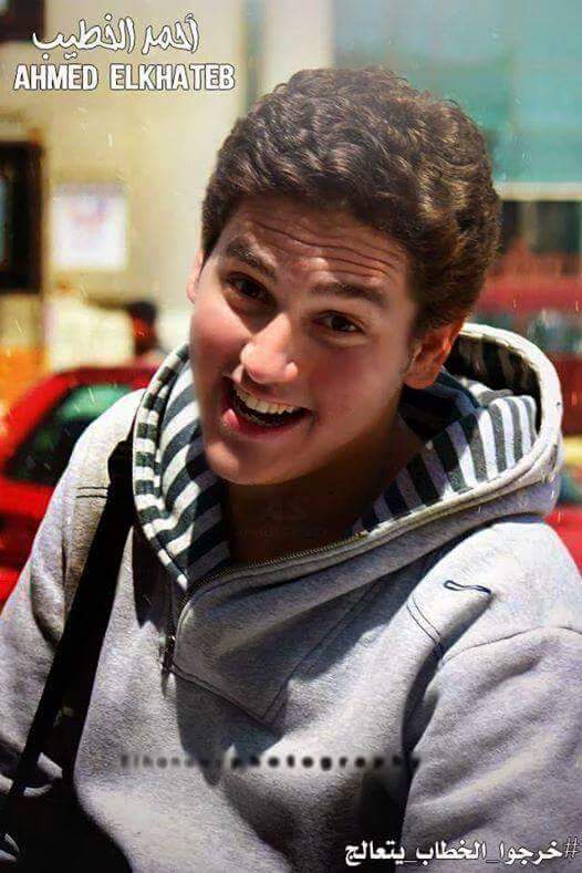 EleenHoor's tweet photo. انا شايفه اخويا بيضيع مننا وحسه بالعجز مش عرفه اعمل ايه متنسوش احمد من دعائكم
 #خرجوا_الخطيب_يتعالج https://t.co/IQukPwNFIF