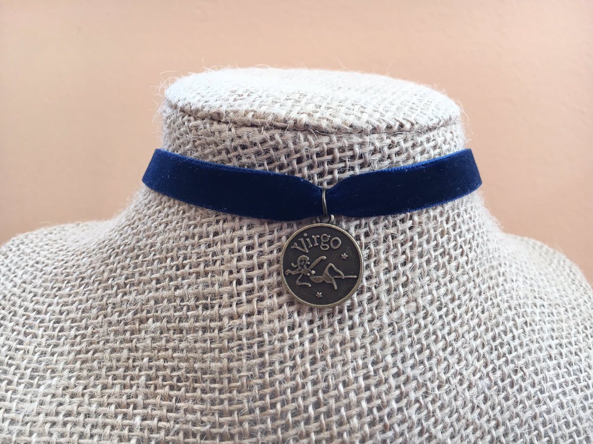 DemottDesigns's tweet photo. If I hit 10 sales by Saturday I'll do a giveaway! I'm only 3 away, link in bio✨

#choker #etsy #shophandmade #spring #zodiac #velvet #bat https://t.co/Qlr5Zl7mBt