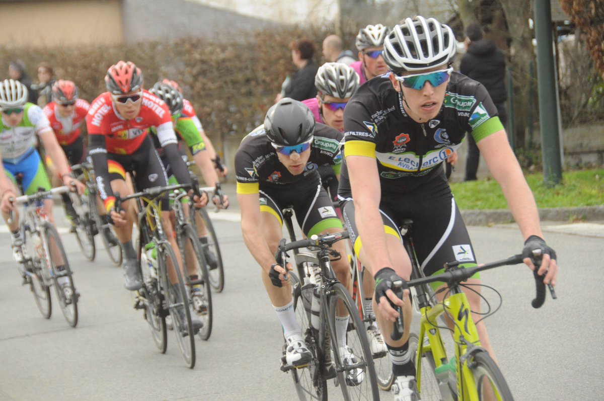 Le VCA était présent sur plusieurs fronts le week-end dernier. #FFC #LouisonBobet
vcavranches.over-blog.com/2017/03/marcea…