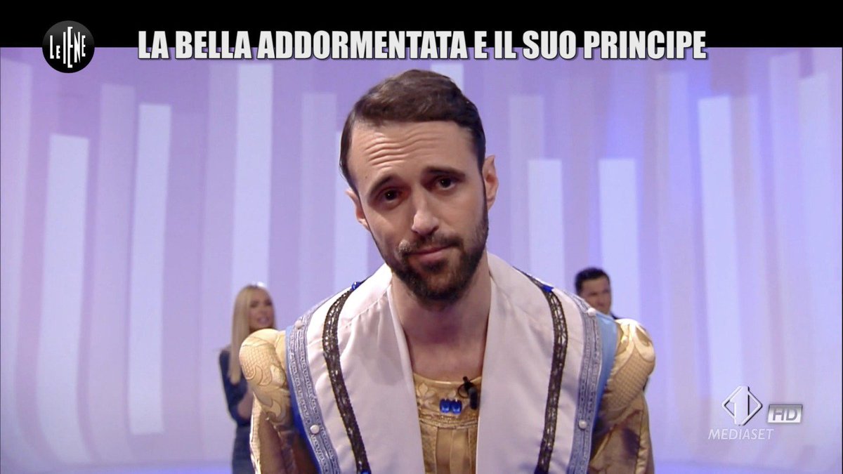 redazioneiene's tweet photo. L'amore trionfa grazie a @nik_bello https://t.co/I8uhDUFuEd