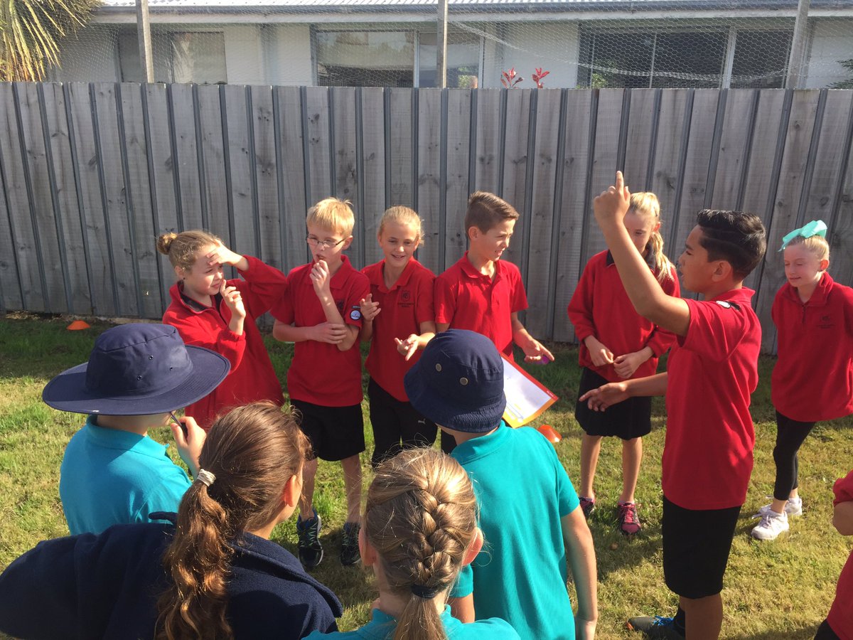 therealmrj's tweet photo. Enjoying our time learning to be Physical Activity Leaders... Students told me apparently teaching is harder than it looks! @Jasonmiles1970 https://t.co/gGLF4HYVAT