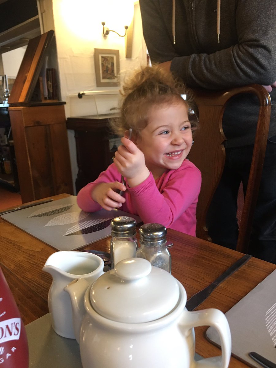 liah_aldous's tweet photo. Miss her already ๐ #AuntieLiah #PrincessKyra https://t.co/T09yuW5Yl7