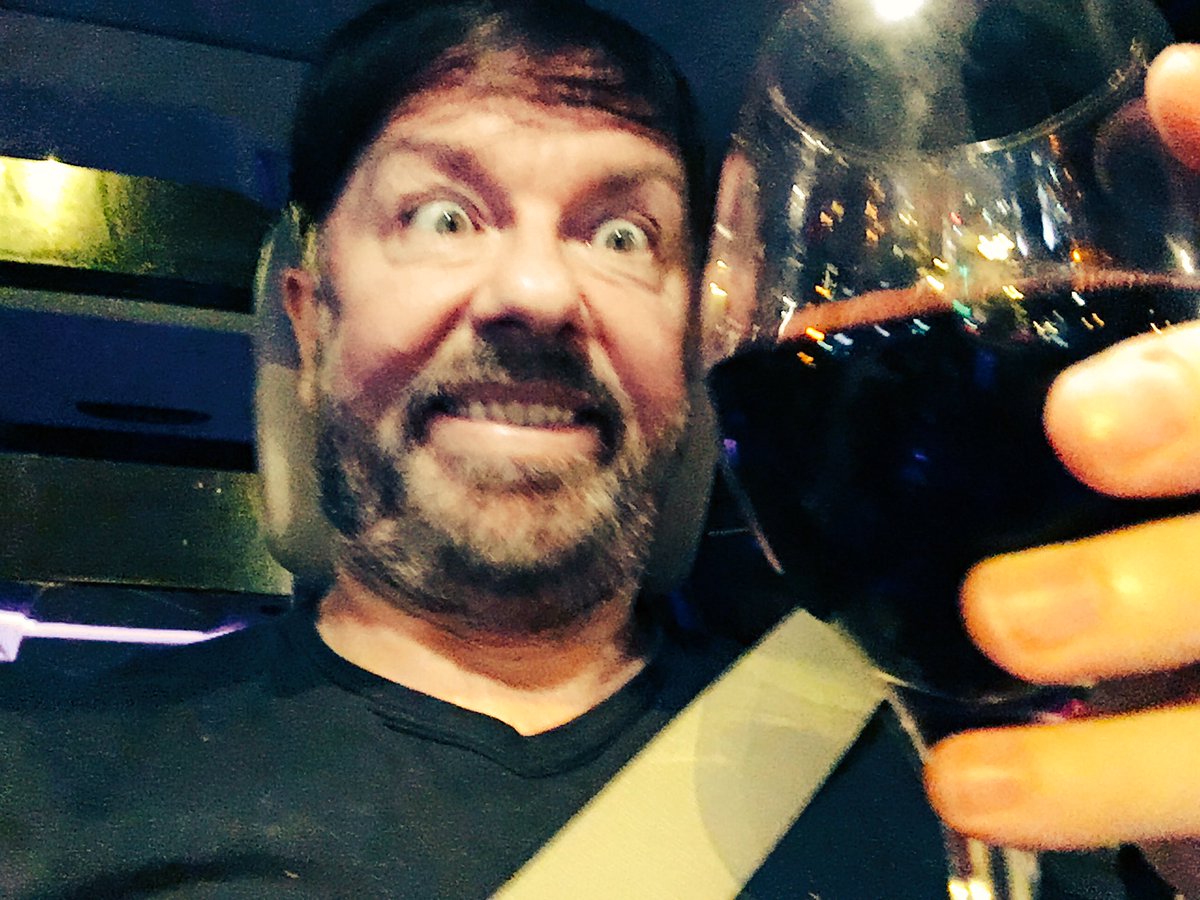 rickygervais's tweet photo. What a fantastic crowd in Liverpool. See you soon. Cheers! https://t.co/GEewfBfRaF