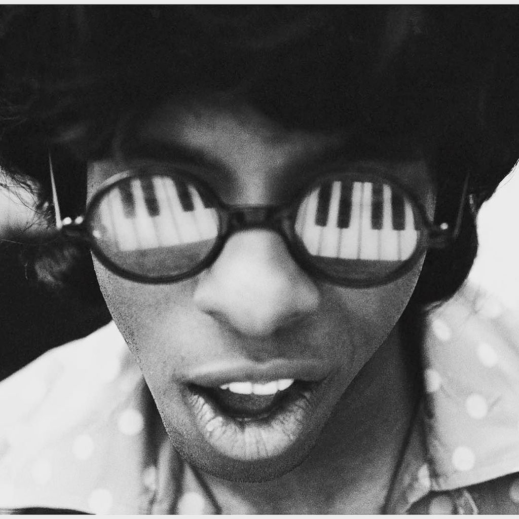 Happy Birthday to the genius Sly Stone! I know we speak for so many when we say thank you for inspiring so many peo 