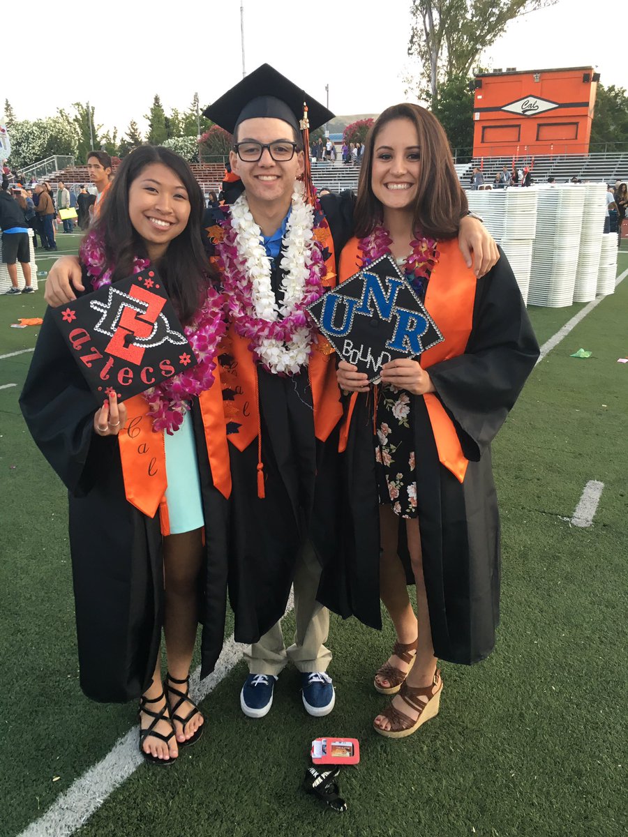 Edodgion's tweet photo. Happy Birthday Lisaaaaaa!!! Have a great day!! @Lisaa_Alvareez Hope UNR is treating you well👌🏼👌🏼 https://t.co/0u1njn8sCR