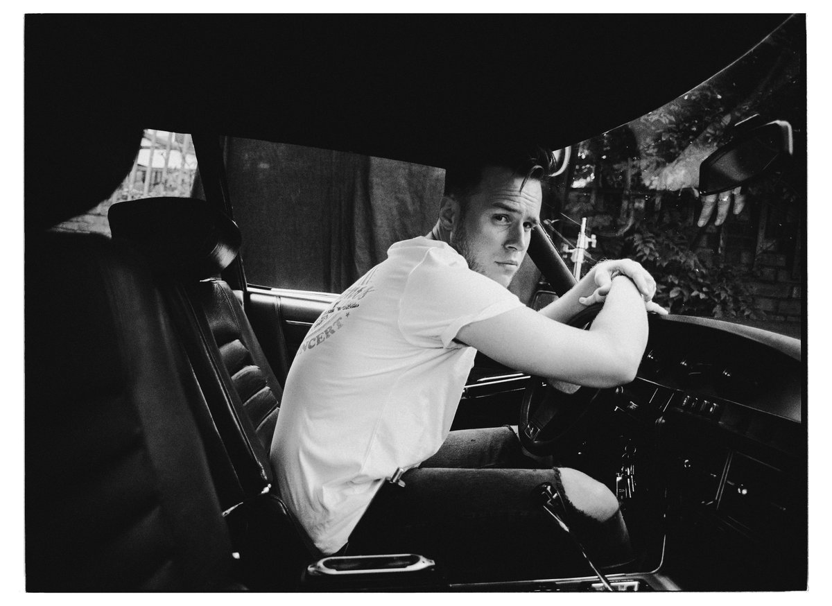 #OllyMurs prints exclusive to my store. This week only &amp; limited to 500 editions worldwide - thomaswood.bigcartel.com