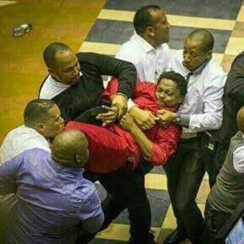 lindokuhlemaj12's tweet photo. #LifeWithoutSASSABeLike trying to run after you forgot to use a condom https://t.co/K2UZgIBGue