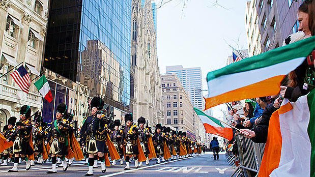 Have street parades. Устраивать уличные парады. Ирландская диаспора. St Patrick Parade New York. Have Parades.