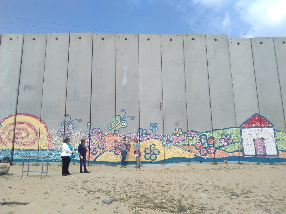 superantfoscors's tweet photo. Les sensacions d’encarar-se amb el mur de la vergonya https://t.co/j1qb2YlAzP #Gaza #Israel #Superantfoscors https://t.co/ex2MBp8K8C