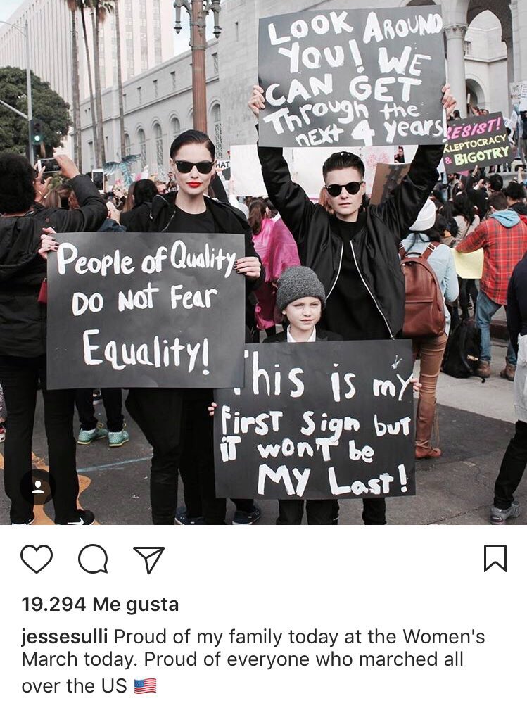 crisktanas's tweet photo. Si no conocéis a Jesse, Tela y su hija, os las presento porque me parecen preciosas y forman una familia de goals total 💘 https://t.co/pnsieZGNFg