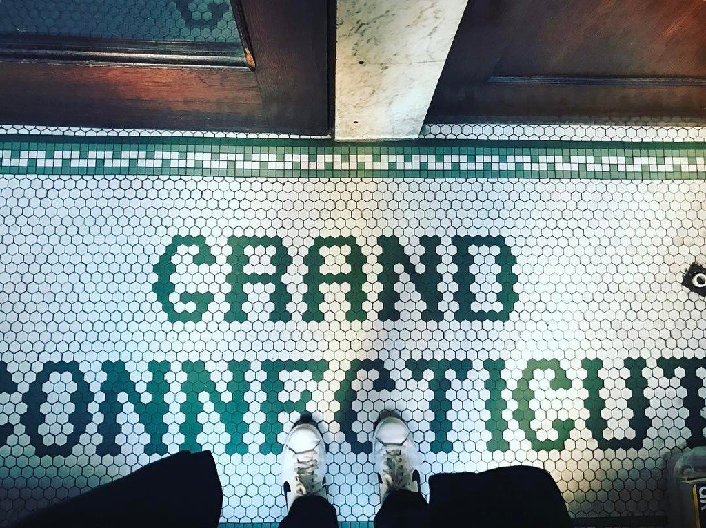 amanubay's tweet photo. Connecticut is quite Grand. https://t.co/UhBrCJZlLa https://t.co/vSV20q3UZO