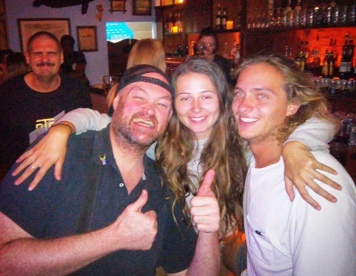 jamescapetown's tweet photo. ...and then I met Anna from #UK+Joey from #Oz at #MothersRuin &amp; we all went off to new #bar #SurfaRosa...quelle FUN! 😇🇿🇦🌍😘 #travel #capetown https://t.co/KoBQVHY42c