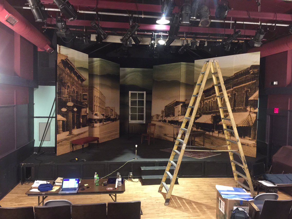 Nautilus loading into Northfield for TWISTED APPLES Fri/Sat at 7:30, Sun at 2:00 / Great piece, great little theater, great community!