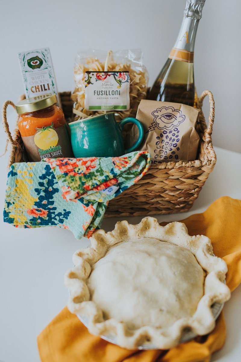 Morton265's tweet photo. Spread Some Love to New Parents with a Dinner Box https://t.co/d1P1jboYie https://t.co/SoHd9jtjxQ