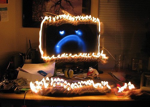 Scorch_Burns's tweet photo. Watch out everyone! Your computer will look just like this one soon! https://t.co/wXtYkJejCB