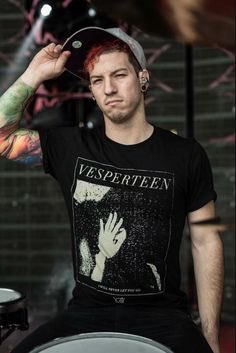 consciousandrea's tweet photo. Mr. Represent your band https://t.co/hPuj89gBPN