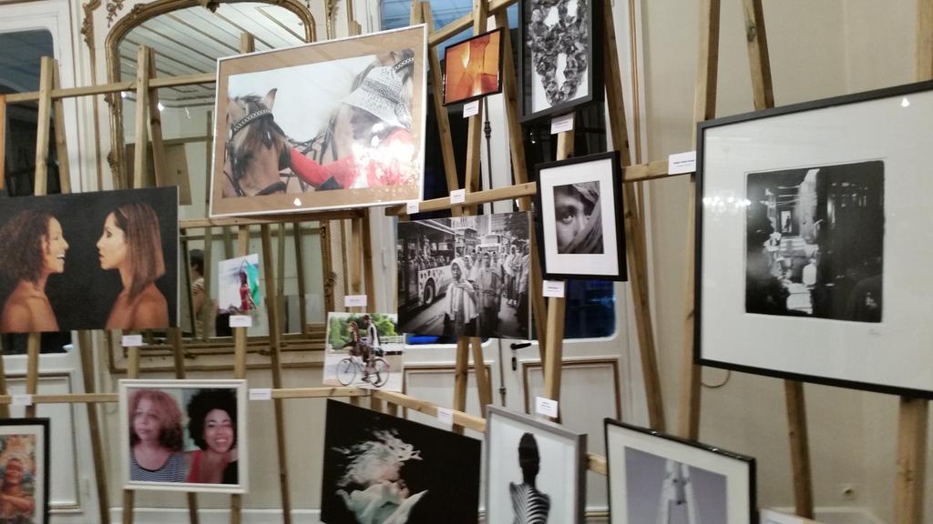 Lynda_Savaranin's tweet photo. Prix #celimene du talent artistique exprimé par la peinture ou la sculpture pour magnifier la #JourneeDesDroitsDesFemmes https://t.co/FRWhucXV07