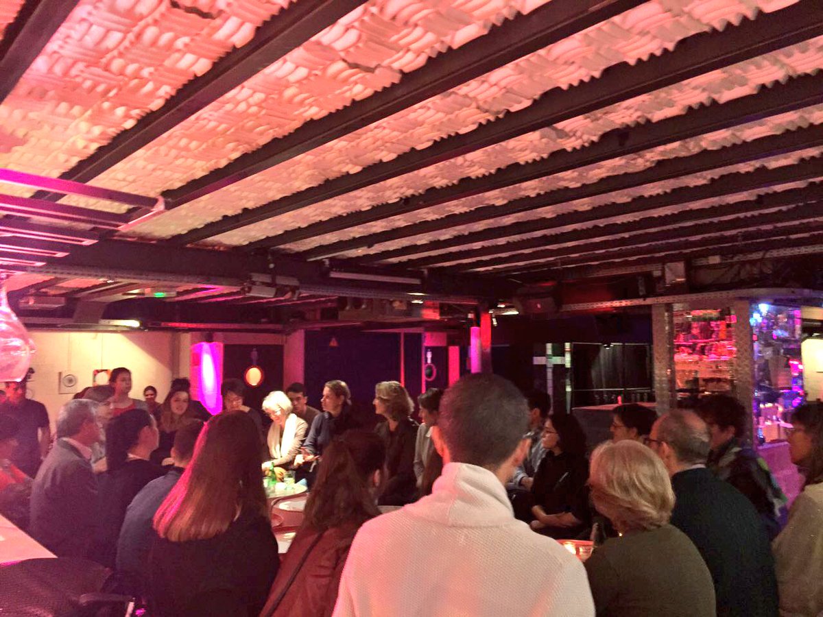 lesjem31's tweet photo. ➡️La place de la femme dans l'entreprise ✅
Maintenant on parle de la place de la femme en politique 👩‍💼#JournéeDesDroitsDesFemmes #JAM31 https://t.co/N0sMxsiSyS