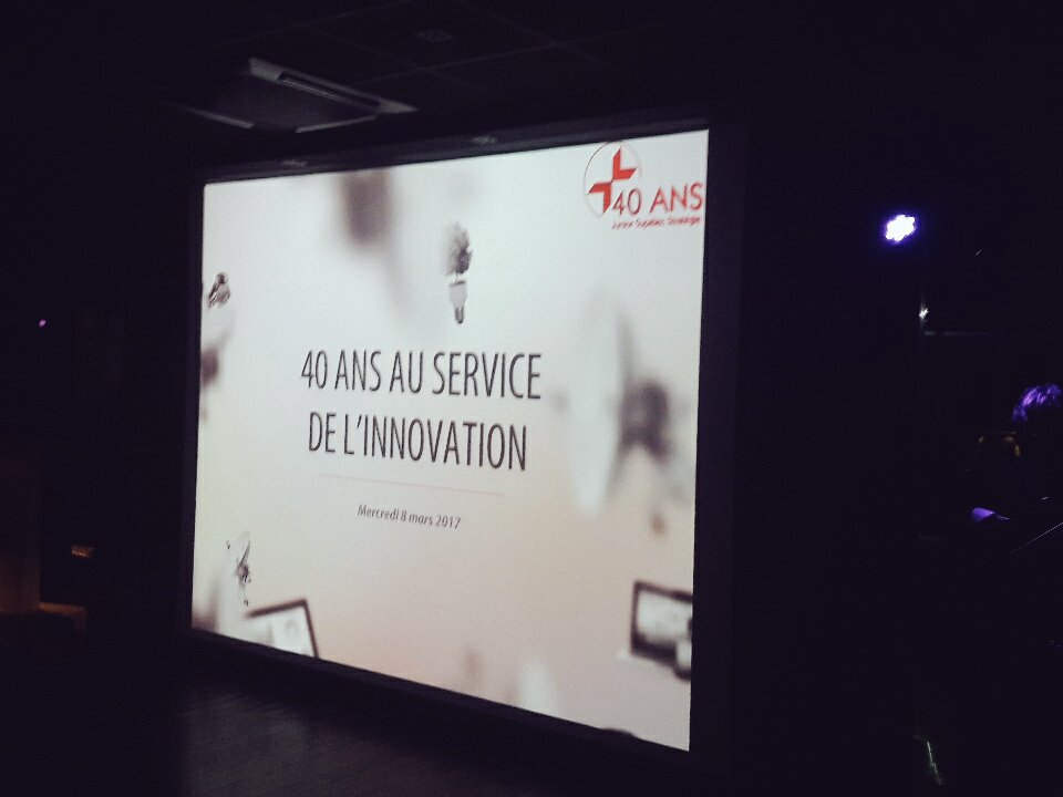 Ce soir, nous fêtons les 40 ans de @JuniorSupelec. 40 ans au service de l'innovation. <a href="/centralesupelec/">CentraleSupélec</a> @julescollin78 <a href="/JceEcp/">JCE</a>