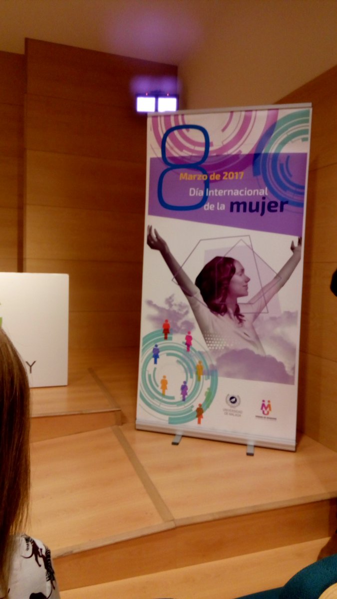 aehm_uma's tweet photo. Hoy hemos entregado el XXIV Premio de Divulgación Feminista Carmen de Burgos https://t.co/SrGHgTfEOr https://t.co/lLvknGT4Ac