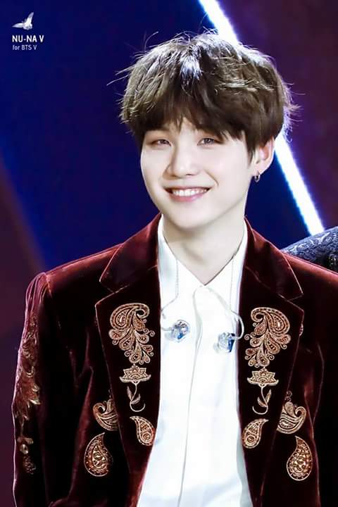 paty_bts's tweet photo. Happy Birthday @BTS_twt Suga Oppa! 🎉🎂🎁🎈 May God continue to bless U for your hardwork! Wishing U nothing but happiness &amp; good health.ILY! 😘 https://t.co/Mrf7X59sBV
