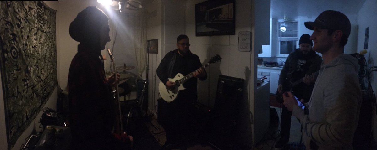HeadrvshDub's tweet photo. Had band practice with these dudes for the first time in maybe 4 years. #CrowdWar https://t.co/nT4CaCVbGF