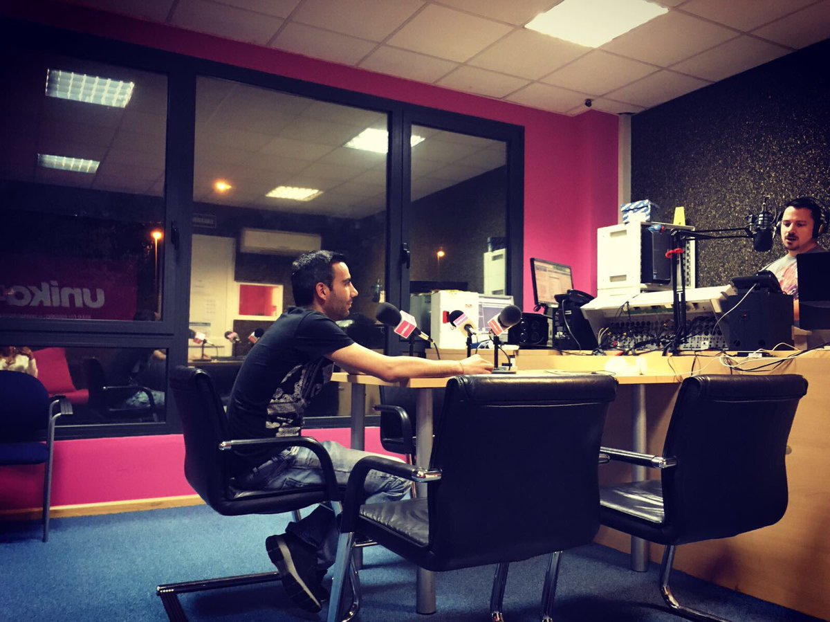 juantechnopasio's tweet photo. Unika Fm Radio Sonido Mido Con Angel Rojo Juan Ak-47 https://t.co/94iZ34Rbrb