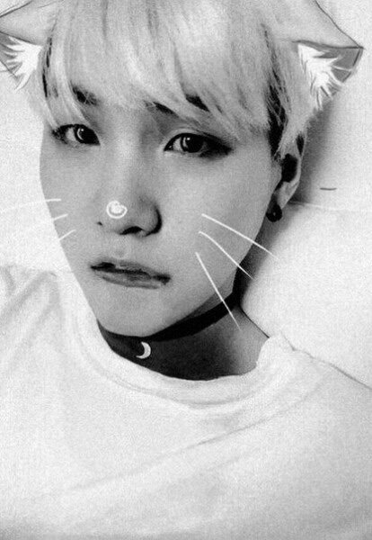 MANUNYA23012002's tweet photo. Этот день настал!!!
#HappySugaDay https://t.co/B9iqMlRHkv