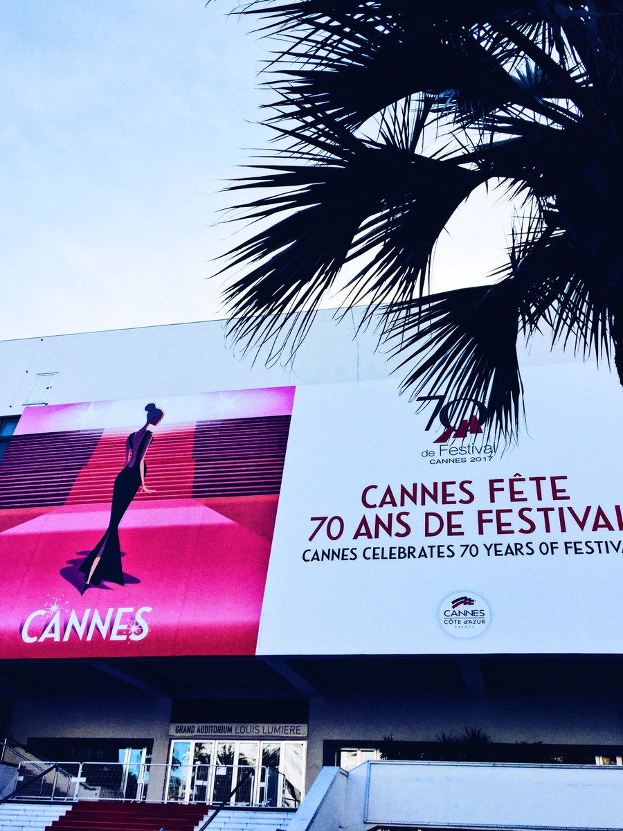 Quand tu te mets doucement dans l ambiance!!  #festivaldufilm #festivaldecannes #cannesisyours #cannes #celebration
