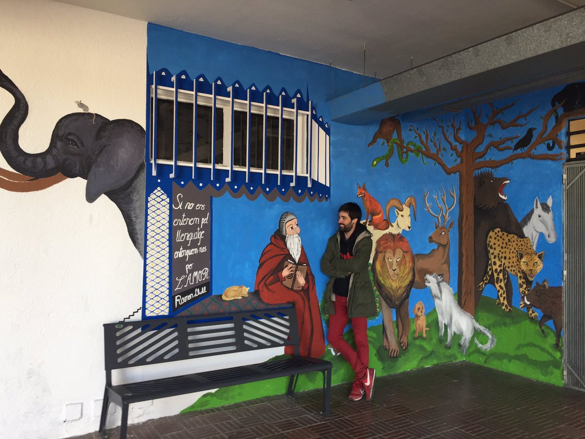 mrosertrilla's tweet photo. El Llull del #Satorras (no el de @lamorforademapa) amb @roccasagran, autor d'#Araqueestemjunts, una novel·la q entusiasma als alumnes de 3r. https://t.co/4Zr0zfccmF