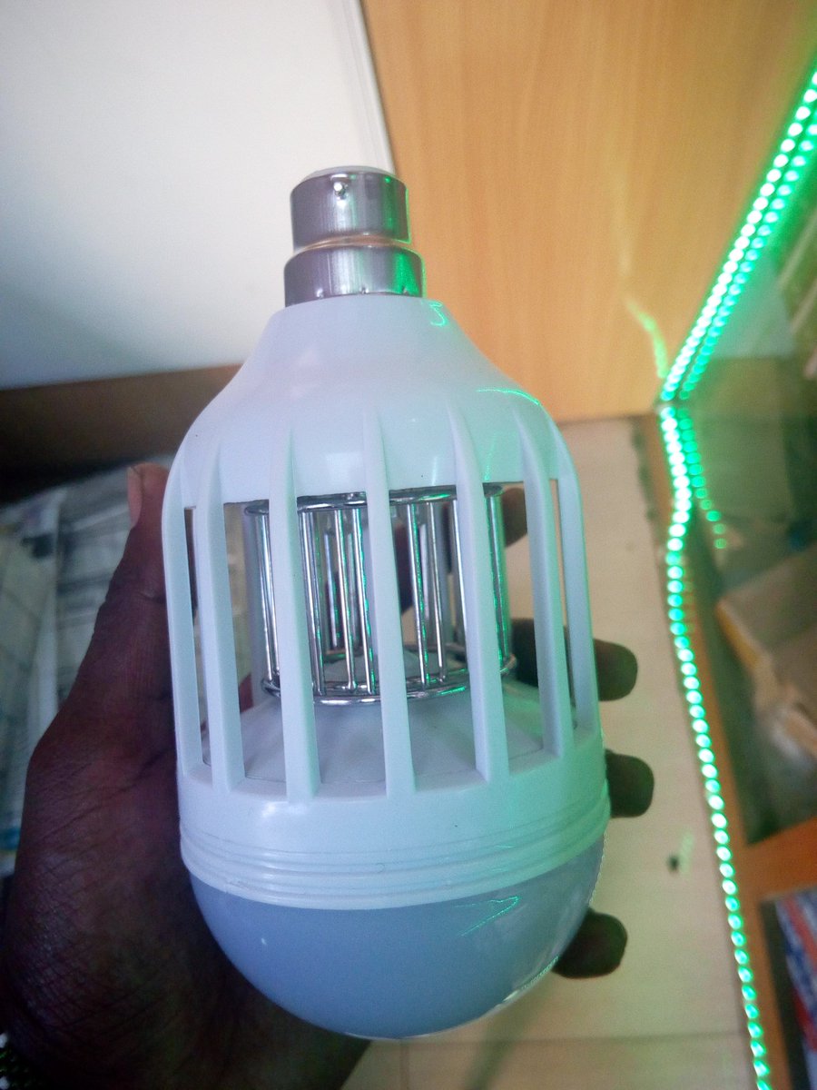 PrinceRichardKE's tweet image. Get a Mosquito Killer Lamp @950/- it attracts &amp;amp; electrocutes. Just plug &amp;amp; switch. 📲724341604 #devconference17 #HealthStrikeDay94