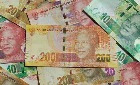 askgeraldcfp's tweet photo. @VumaFM ON AIR!! KZNs top Business and Personal Finance Show with Mr.G and Pat from 6pm - 7pm: Mon-Thursday.It's All About the Money #IAATM https://t.co/NoYfZjkCoy