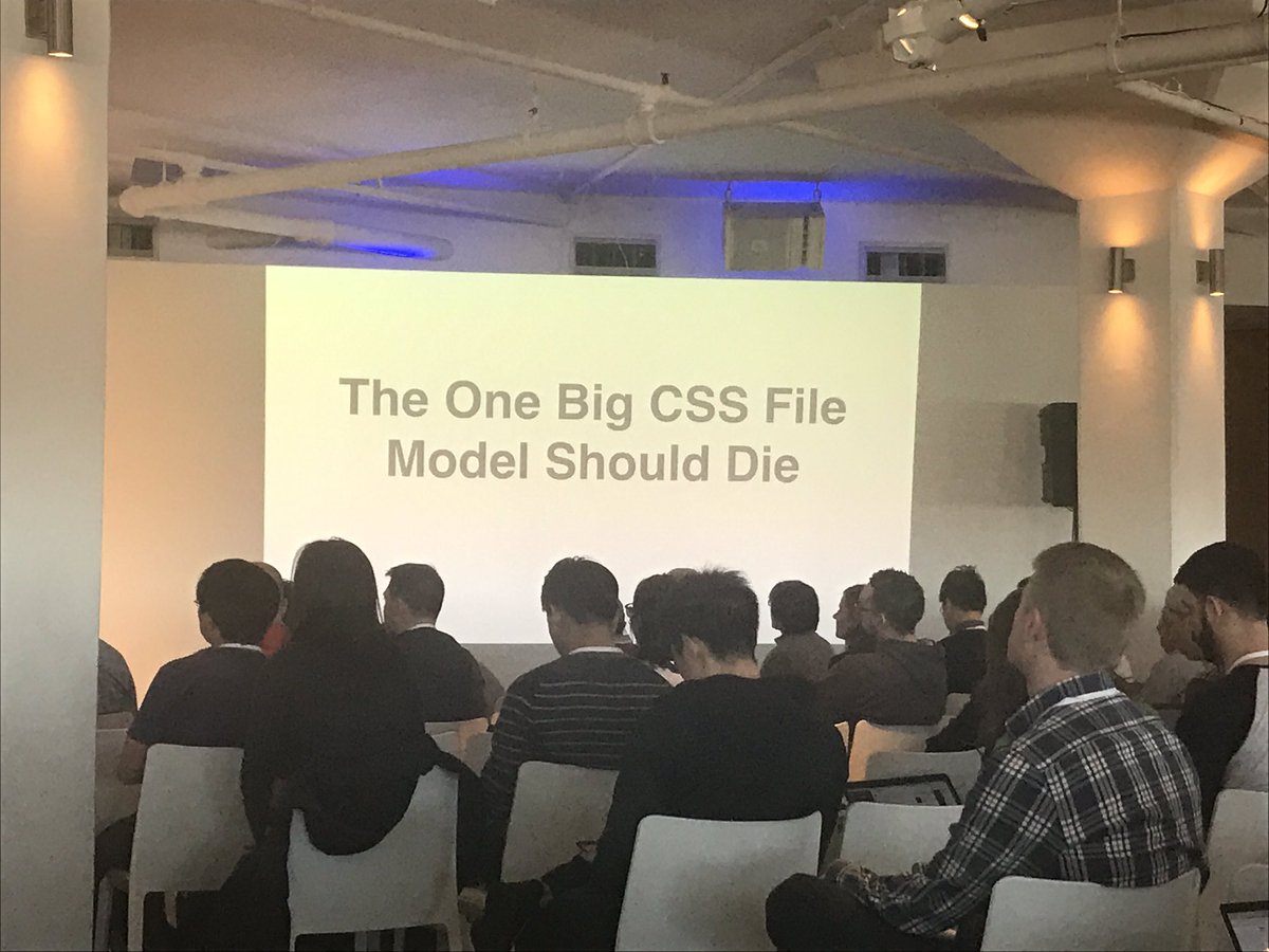 mattcassella's tweet image. Yessss! #ampconf #css #betterweb