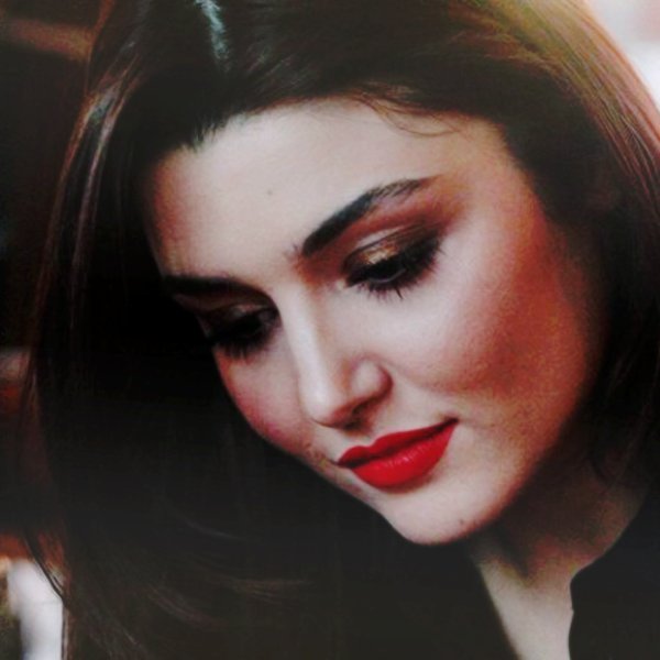 _ThePhotoshop_'s tweet photo. 🌟Hande Erçel #İcons
🌟RT-FAV yaparak alabilirsiniz. https://t.co/IKv3kOEMyz