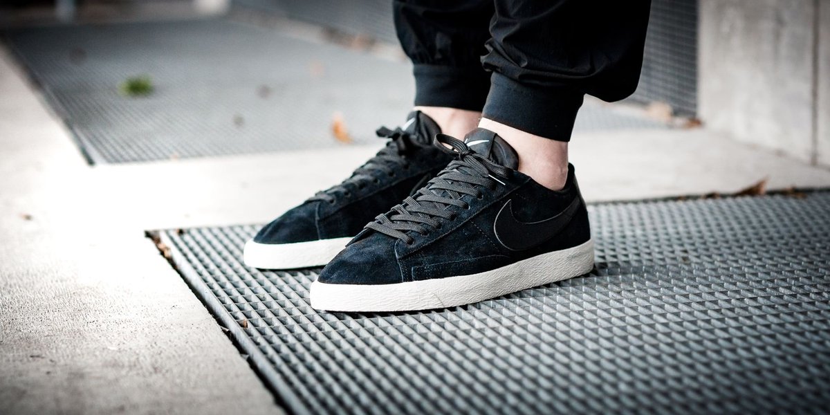 nike blazer low black sail