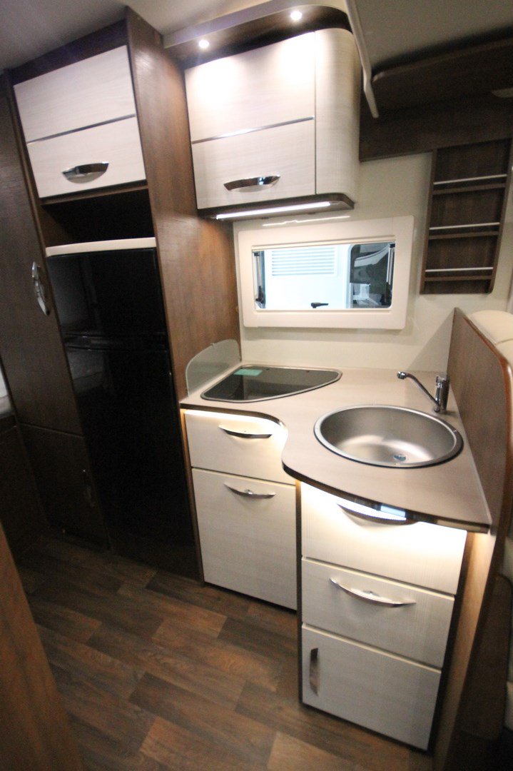 AutocaravanasN's tweet photo. ¿Todavía no has consultado nuestros ofertones de mes?
#ofertondelmes #autocaravanasnorte 
https://t.co/WDYuFjrExr https://t.co/mIRrcF2pRH