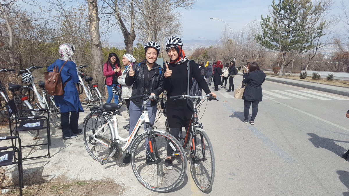 Aktif_Kampus's tweet photo. 8 Mart'ta "ulasimda da ozgurluk" diyen,  Beytepe'ye pedal ceviren tum katilimcilara tesekkurler! Kadinlar gununuz kutlu olsun @Hacettepe1967 https://t.co/tgnBqt3ohL