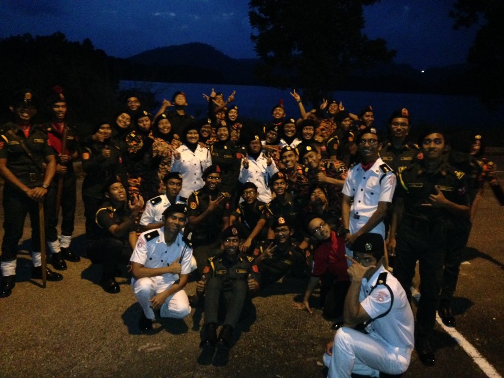 sharksquadbb's tweet photo. its a wrap! #sharksquadbb https://t.co/s4jWJgKU3n