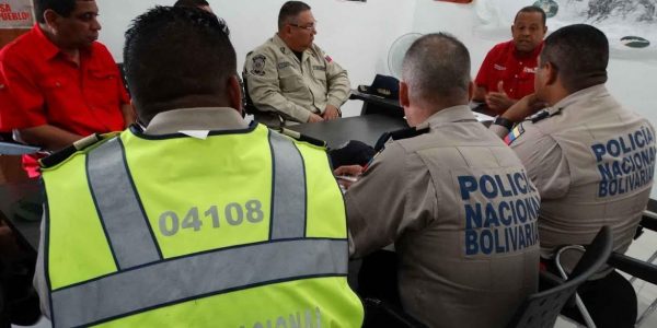NestorLReverol's tweet photo. #EnFotos | PNB fortalecerá el Patrullaje Inteligente en Guarenas https://t.co/rYhIiET2NS … … … https://t.co/LGcO8yBzx4
