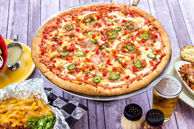 locatellis's tweet photo. HawaiiaTelli with Heat
Ham, Pineapple, Bacon, Red Bell Pepper and JalapeΓ±os
#Locatellis #SignaturePizza
#Cypress #Magnolia #Tomball https://t.co/mm94Uc1Apg