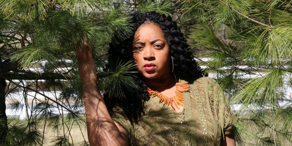 TheHillsMD's tweet photo. 🌱 Walk on the wild side w/ this new #springtrend from @FTFSnaps. 🌱 Details on https://t.co/5GBzEtOO4H. #plusfashion #springfashion https://t.co/oth3gwQ7RM