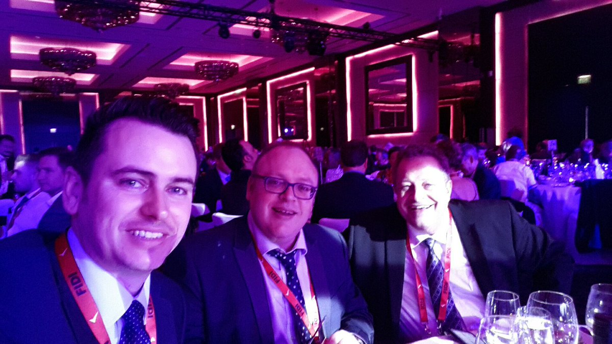 Great gala dinner <a href="/FIDIglobal/">FIDI Focus Magazine</a> #FIDIConference with <a href="/djhollander1/">しんちゃん</a> <a href="/HollanderMovIL/">Hollander Moving</a>