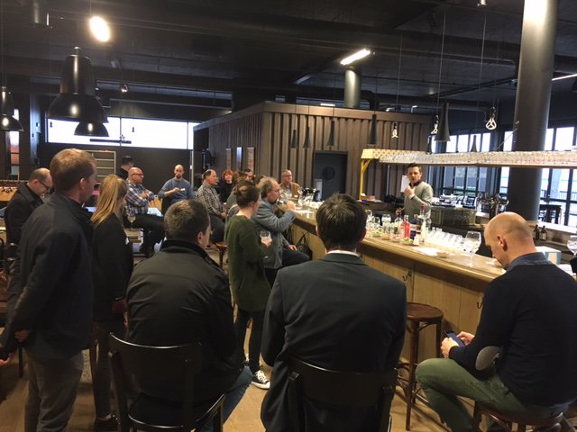 Op architectenevent bij <a href="/boss_paints/">BOSS paints</a> in Beveren-Leie met <a href="/_Geotherma/">Geo Gaming</a> en <a href="/EcoPuur/">EcoPuur NV</a> werden de technieken in de verf gezet! #gintasting was top!