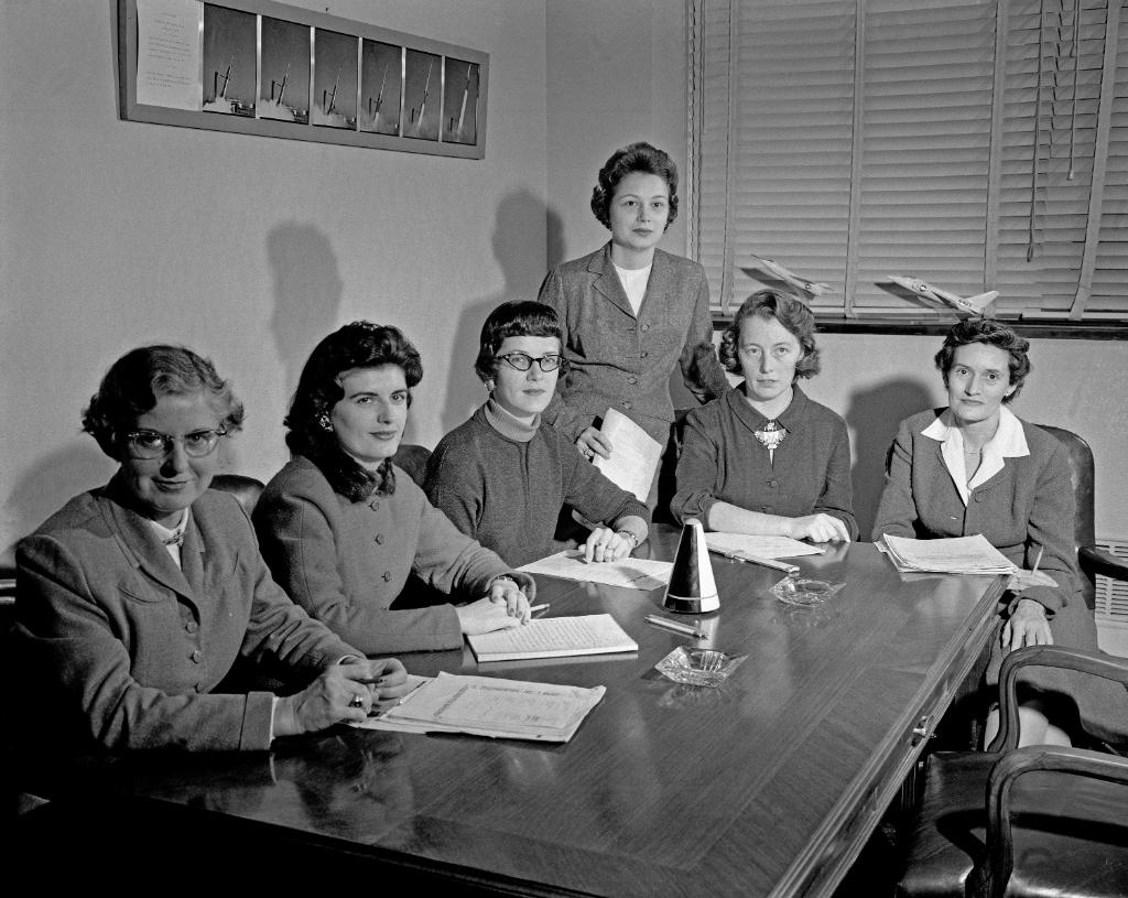 From the start, women have played a pivotal role in our success. In this image, women scientists at NASA in 1959: go.nasa.gov/2nfjkcI