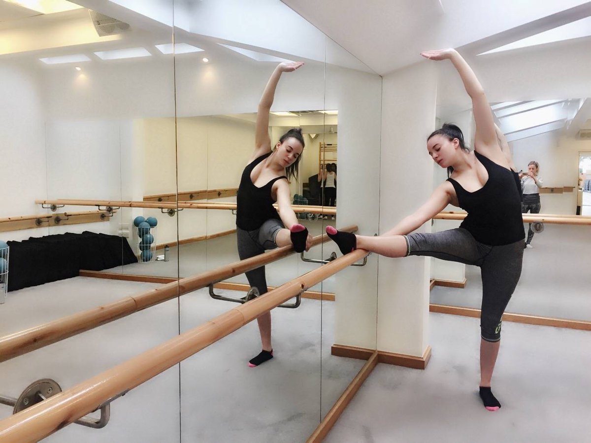 typehypeblog's tweet photo. Falling in love with @BARREtoned  @AlbertineSarah 
https://t.co/rIch29FI50 #fitness #ukbloggers https://t.co/FIwOpSP2ig