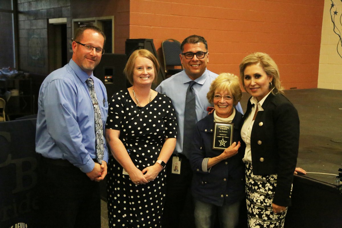 Florenceusd's tweet photo. Congratulations Mrs. Sue Paskiewitz for being named Volunteer of the Month from @CopperBasinK8 last night! https://t.co/7JWA94k94u